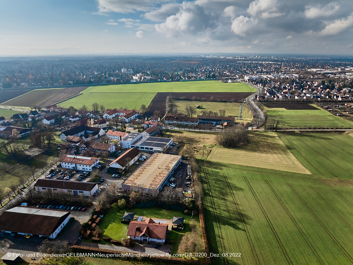 08.12.2022 - Quetschwerk - DEMOS-Wohnbau - Bauplatz in Gronsdorf 08.12.2022 - Quetschwerk - DEMOS-Wohnbau - Bauplatz in Gronsdorf